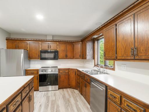 2250 Country Trail W, Jordan, MN 55352