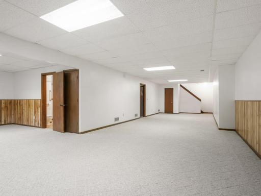 2250 Country Trail W, Jordan, MN 55352