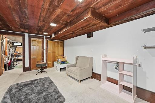 111 Isabel Street E, Saint Paul, MN 55107