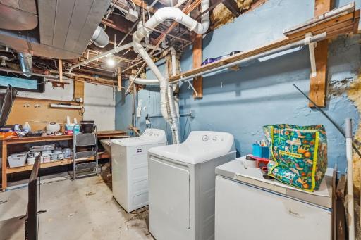 111 Isabel Street E, Saint Paul, MN 55107