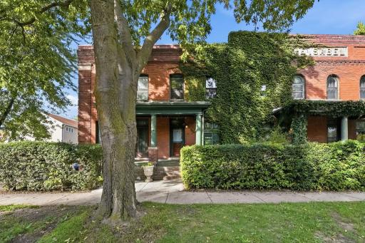 111 Isabel Street E, Saint Paul, MN 55107