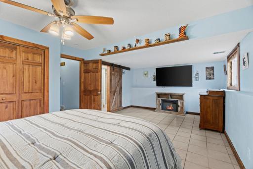 680 Hiawatha Avenue, Vadnais Heights, MN 55127
