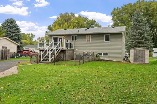 680 Hiawatha Avenue, Vadnais Heights, MN 55127