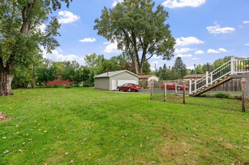 680 Hiawatha Avenue, Vadnais Heights, MN 55127