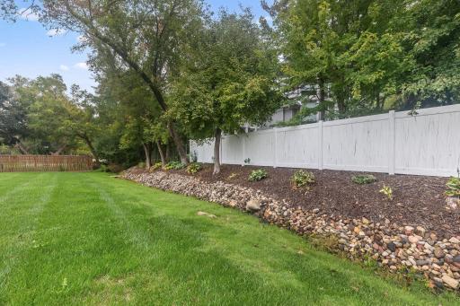 481 Marie Avenue W, Saint Paul, MN 55118