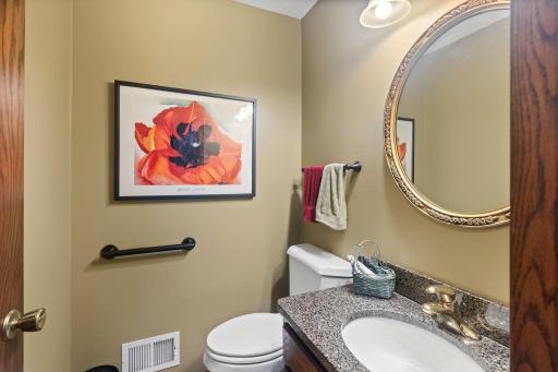 481 Marie Avenue W, Saint Paul, MN 55118