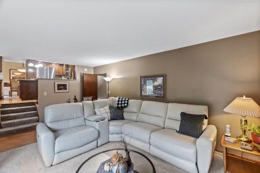 481 Marie Avenue W, Saint Paul, MN 55118