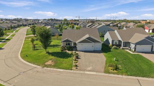 8539 Titanium Circle, Woodbury, MN 55129