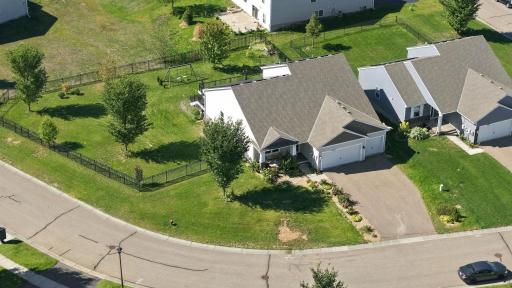8539 Titanium Circle, Woodbury, MN 55129