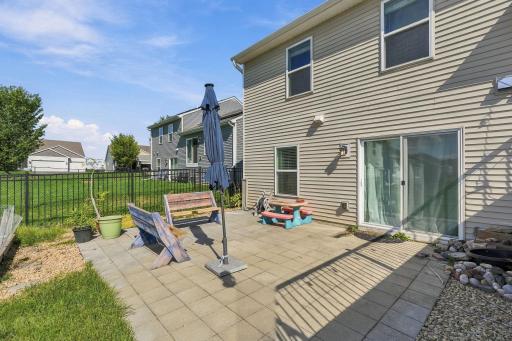 8539 Titanium Circle, Woodbury, MN 55129