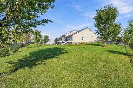 8539 Titanium Circle, Woodbury, MN 55129