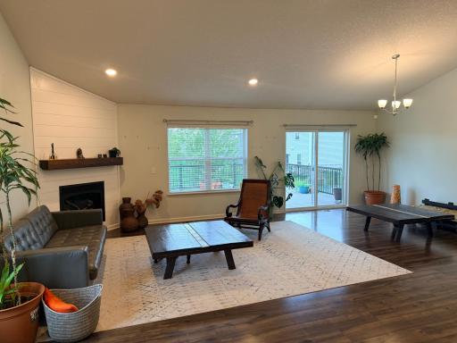 8539 Titanium Circle, Woodbury, MN 55129