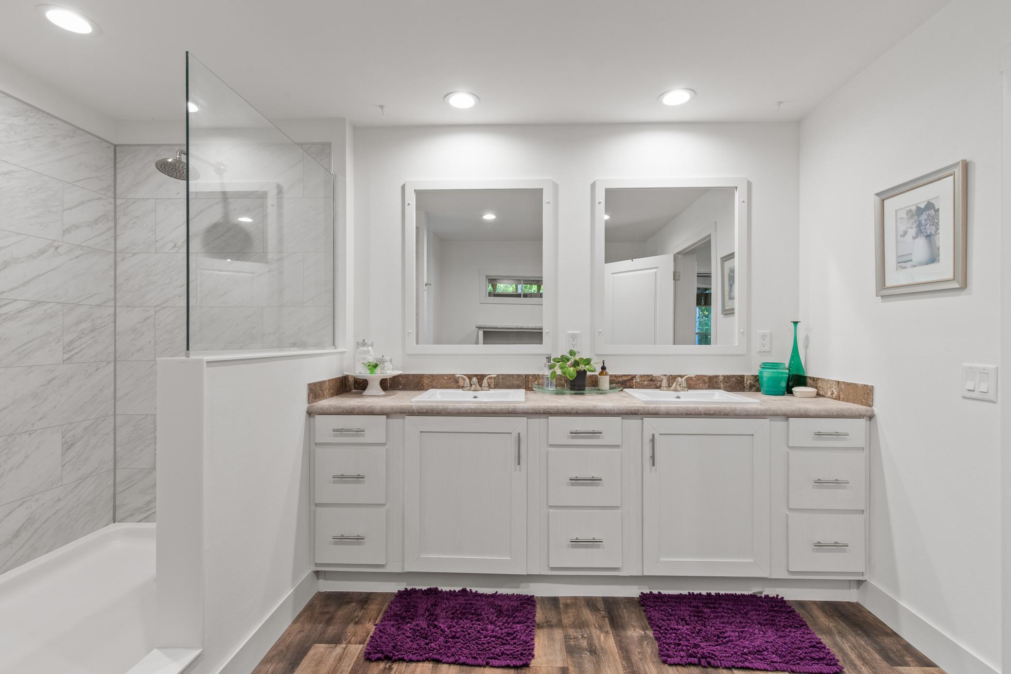 Double vanity