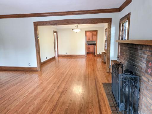 100 W 40th Street, Minneapolis, MN 55409