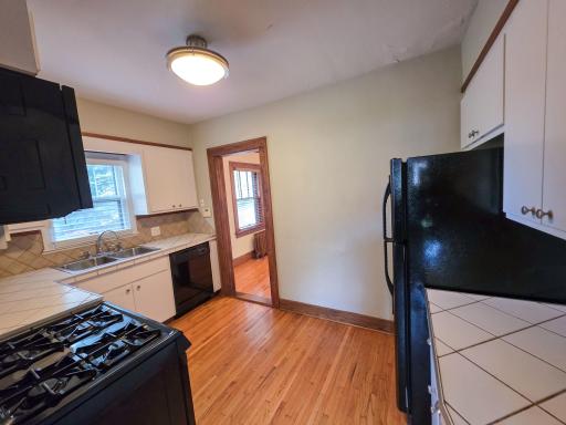 100 W 40th Street, Minneapolis, MN 55409