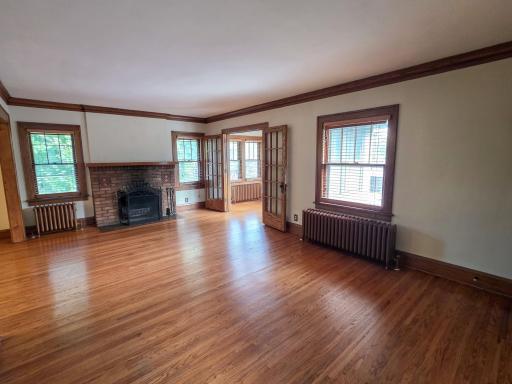 100 W 40th Street, Minneapolis, MN 55409