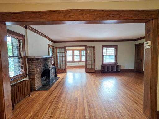 100 W 40th Street, Minneapolis, MN 55409