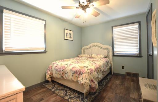 855 Cottage Avenue E, Saint Paul, MN 55106