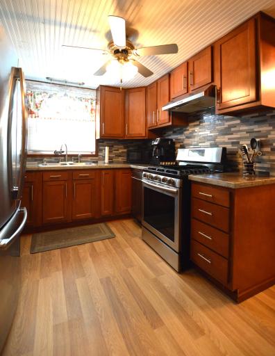 855 Cottage Avenue E, Saint Paul, MN 55106