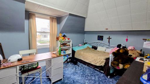 Upstairs bedroom #2