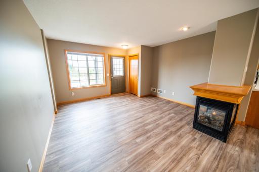 733 Baylee Place SW, Pine Island, MN 55963