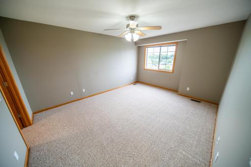 733 Baylee Place SW, Pine Island, MN 55963