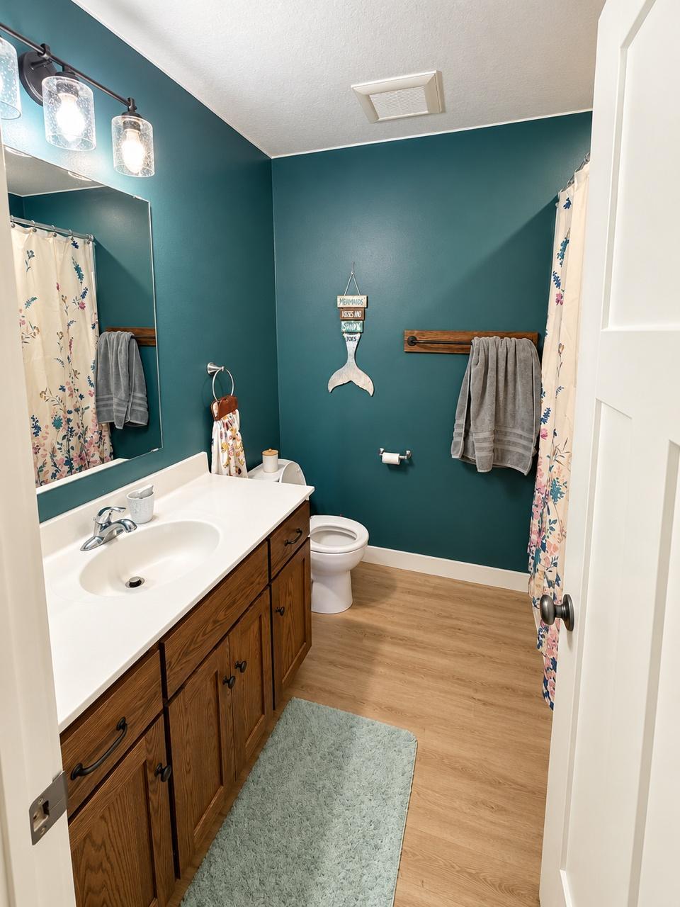 Full Bathroom