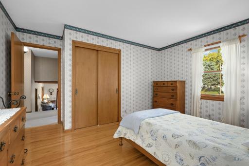 4617 W 90th Street, Bloomington, MN 55437