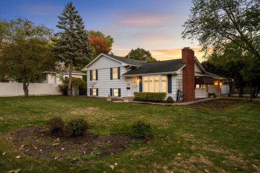 4617 W 90th Street, Bloomington, MN 55437