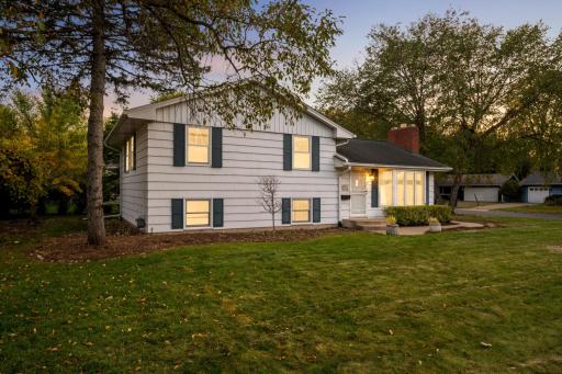 4617 W 90th Street, Bloomington, MN 55437