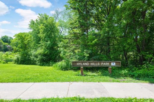 4617 W 90th Street, Bloomington, MN 55437