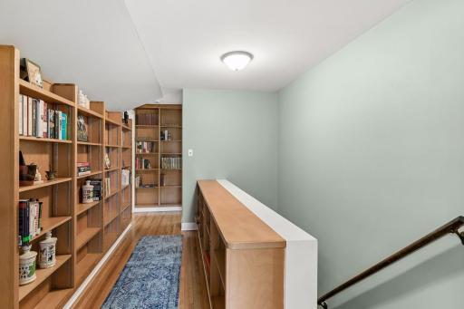 1359 Idaho Avenue W, Saint Paul, MN 55108