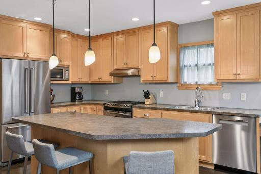1359 Idaho Avenue W, Saint Paul, MN 55108