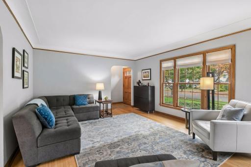 1359 Idaho Avenue W, Saint Paul, MN 55108
