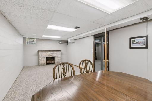 1359 Idaho Avenue W, Saint Paul, MN 55108
