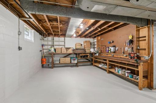 1359 Idaho Avenue W, Saint Paul, MN 55108