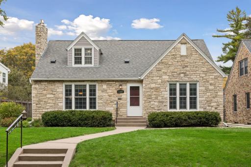 1359 Idaho Avenue W, Saint Paul, MN 55108