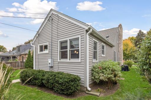1359 Idaho Avenue W, Saint Paul, MN 55108