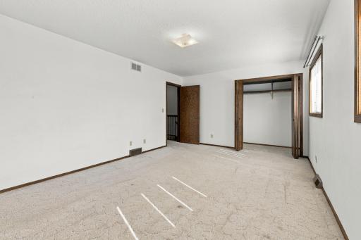 1402 E Gateway Circle S, H, Fargo, ND 58103