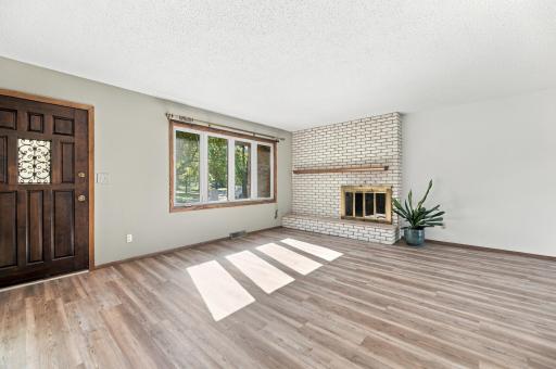 1402 E Gateway Circle S, H, Fargo, ND 58103