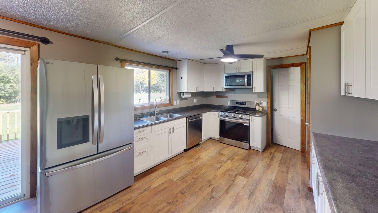 Kitchen w/stainless steel appliances