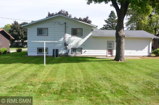 1803 Judd Avenue N, Glencoe, MN 55336