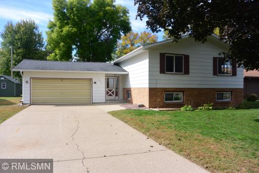 1803 Judd Avenue N, Glencoe, MN 55336