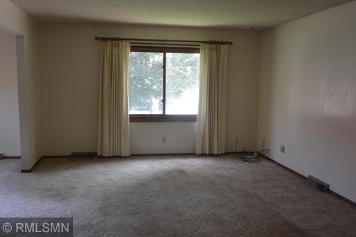 1803 Judd Avenue N, Glencoe, MN 55336