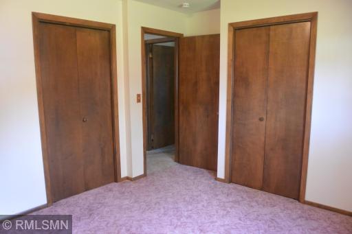 1803 Judd Avenue N, Glencoe, MN 55336