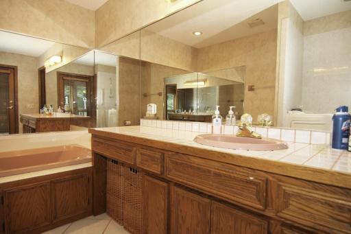 8023 Delano Court, Inver Grove Heights, MN 55076