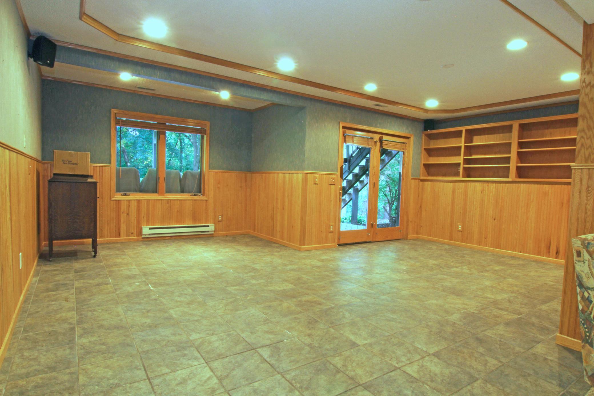 basement 1.jpg