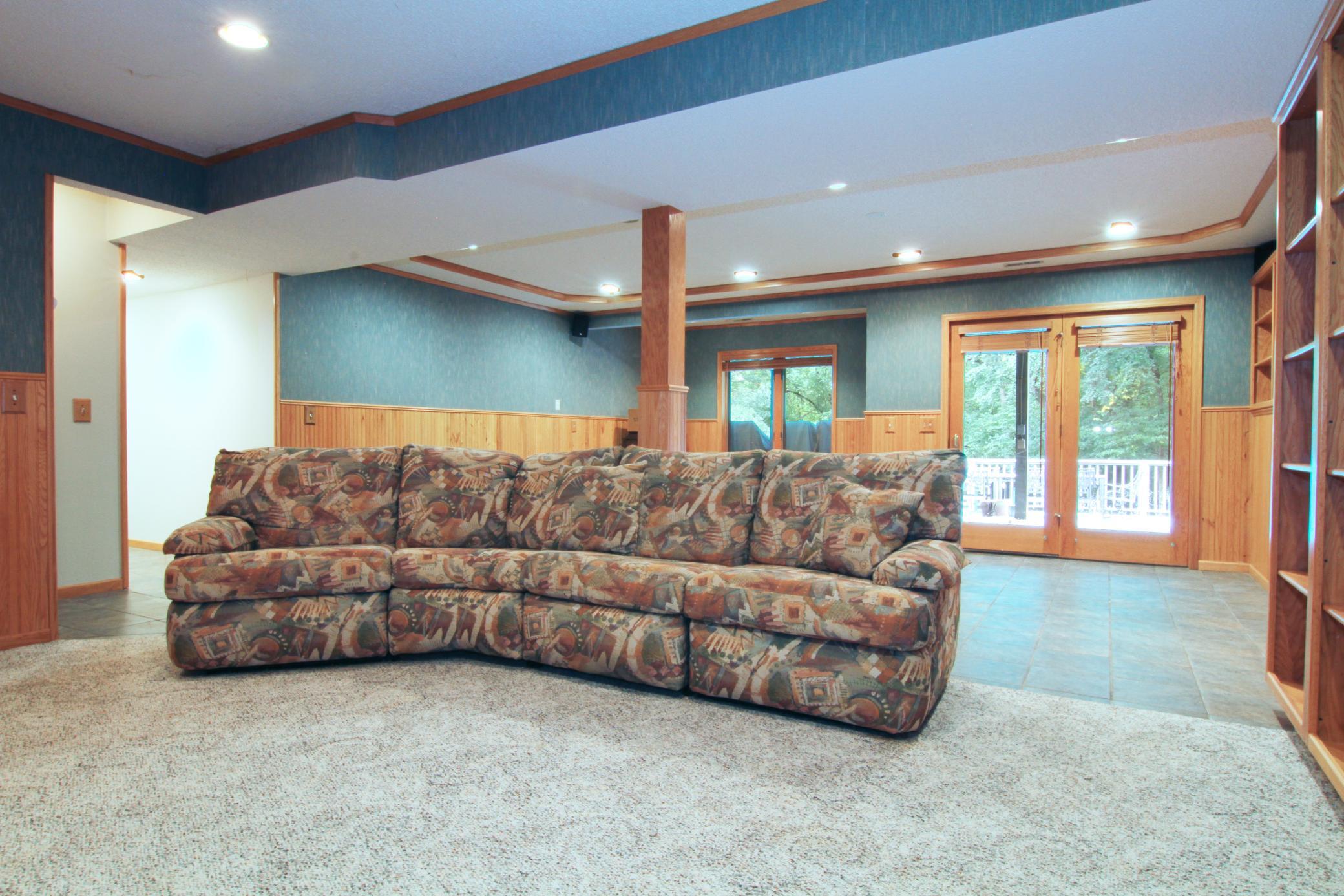 family room 1.jpg