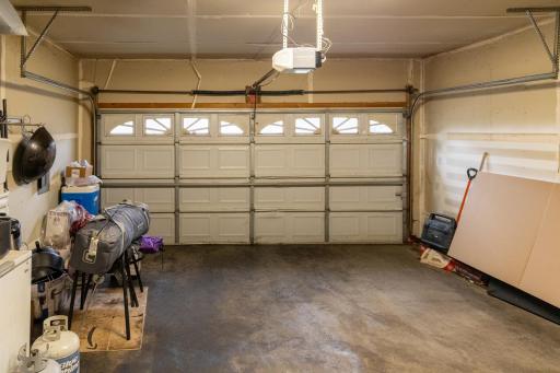 9876 Hamlet Lane S, Cottage Grove, MN 55016