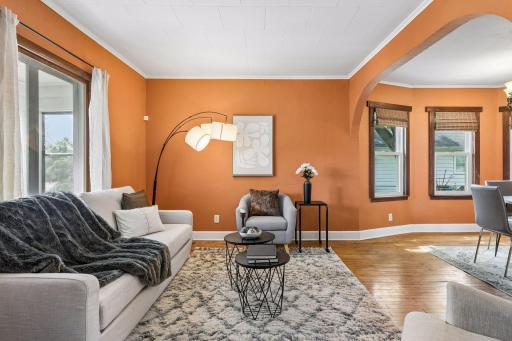 1037 Kent Street, Saint Paul, MN 55117